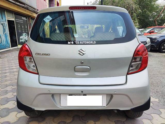 https://images10.gaadi.com/usedcar_image/4527115/original/processed_c0b2e02f138ef4494a6c28da02956d14.jpeg?imwidth=6402