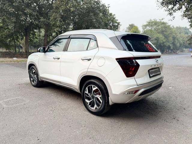 https://images10.gaadi.com/usedcar_image/4527156/original/processed_81db1cd5d90c9503e883853d013ae722.jpg?imwidth=6402