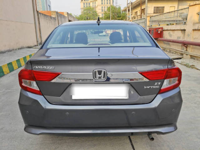 https://images10.gaadi.com/usedcar_image/4527159/original/processed_610aa27600f2d2ed8ff615360f9ece6c.png?imwidth=6402