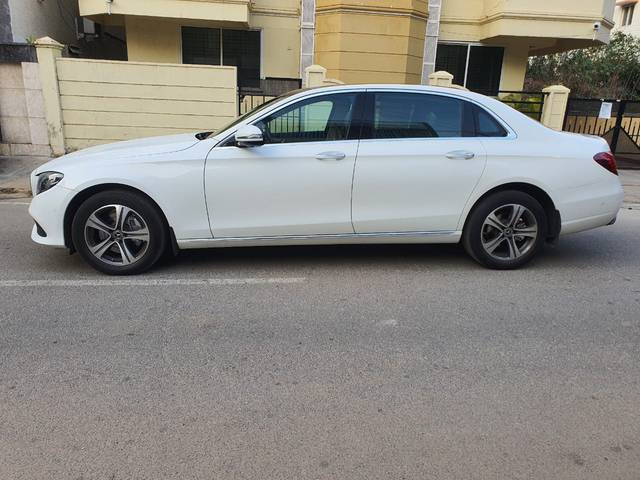 https://images10.gaadi.com/usedcar_image/4527165/original/dacf8195b10a27d8edfc4b4926a78cb8.jpg?imwidth=6402