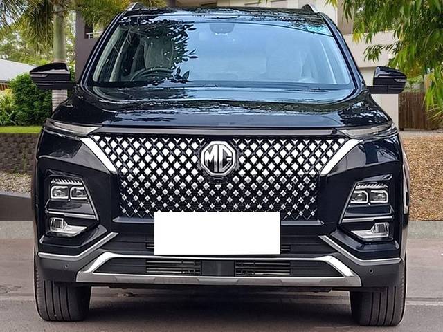 https://images10.gaadi.com/usedcar_image/4527187/original/processed_3da4a09c-e8b5-48b2-8231-106b36a5066b.jpg?imwidth=6400