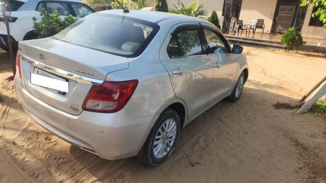 https://images10.gaadi.com/usedcar_image/4527202/original/processed_06db9566-fa53-4299-be4e-743868f3dd32.jpg?imwidth=6401