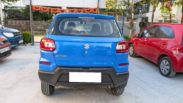 https://images10.gaadi.com/usedcar_image/4527216/original/processed_8d3de9e957949ecdef3146f7cac138e3.jpg?imwidth=6401