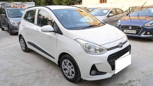 https://images10.gaadi.com/usedcar_image/4527224/original/processed_fd7472d6515397f0971b61610728b946.jpg?imwidth=6400