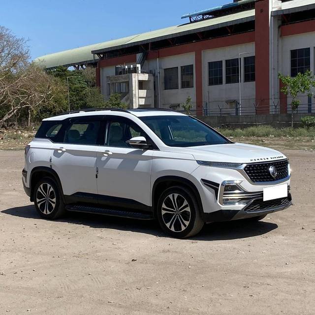 https://images10.gaadi.com/usedcar_image/4527235/original/processed_5416266f5e5cb098d492e45223ce85ee.jpg?imwidth=6400