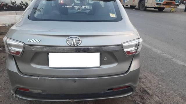 https://images10.gaadi.com/usedcar_image/4527262/original/processed_d6e5bc32-781a-4e9b-90f7-834fe7e7f108.jpg?imwidth=6401