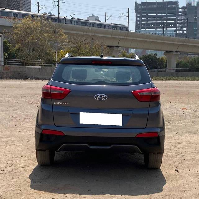 https://images10.gaadi.com/usedcar_image/4527265/original/processed_7f68115148f785703631dde418105067.jpg?imwidth=6402