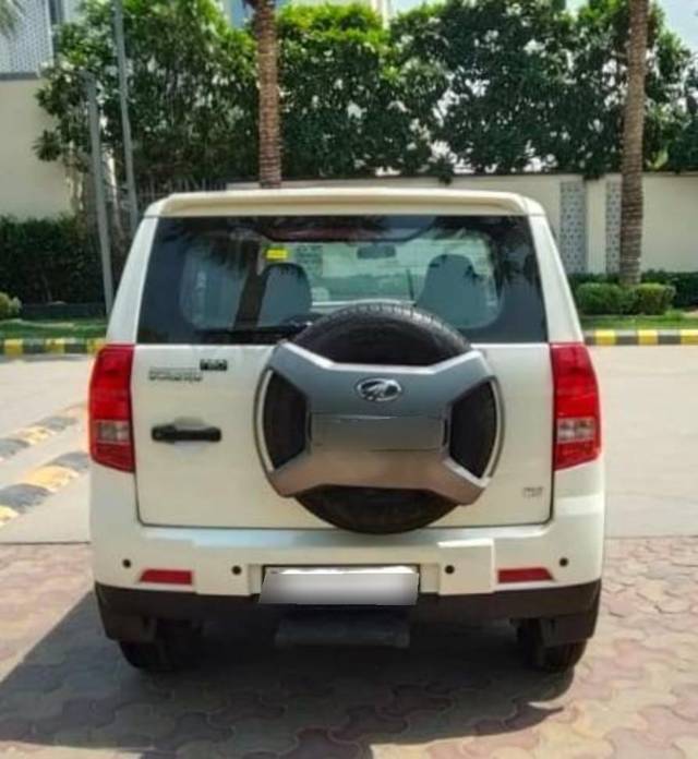 https://images10.gaadi.com/usedcar_image/4527266/original/processed_e9b71eae3ff83ea6a009ddfba54b26f5.jpg?imwidth=6401