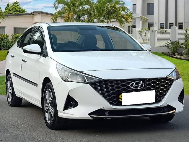 https://images10.gaadi.com/usedcar_image/4527275/original/processed_15348c288dee3796eb0b853d90cf14c9.jpg?imwidth=6400