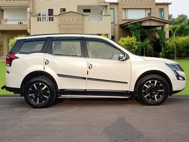 https://images10.gaadi.com/usedcar_image/4527276/original/ae3b4f3f520ca8d010fd0267ae12ea79.jpg?imwidth=6401