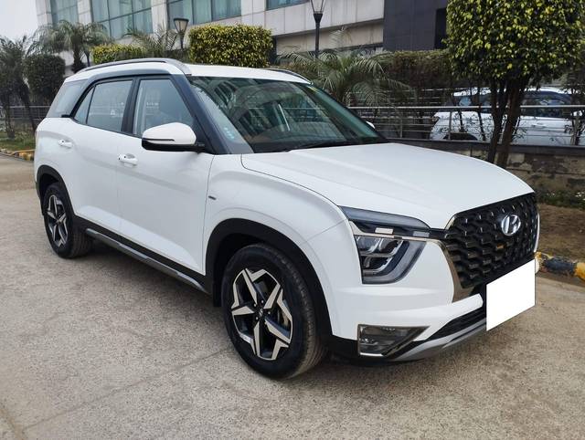 https://images10.gaadi.com/usedcar_image/4527279/original/processed_df8683c0a3c89eddc84027315d52882d.jpg?imwidth=6400