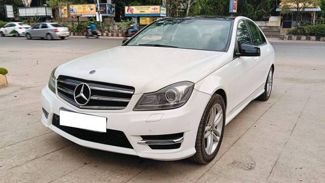 https://images10.gaadi.com/usedcar_image/4527293/original/processed_6440ec8a27be1b4f4f19a8a383e2f8cd.jpg?imwidth=6402