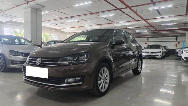 https://images10.gaadi.com/usedcar_image/4527303/original/processed_63d44ae194ff0a926e9e73306b87371f.jpg?imwidth=6402