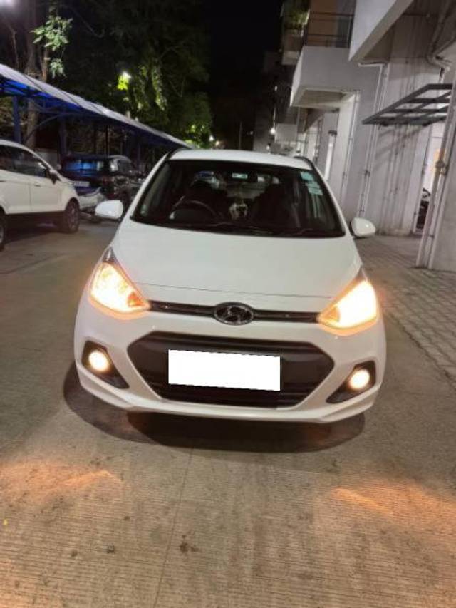 https://images10.gaadi.com/usedcar_image/4527321/original/processed_3763810c-b682-402b-8cf4-9e5704aabec4.jpg?imwidth=6400