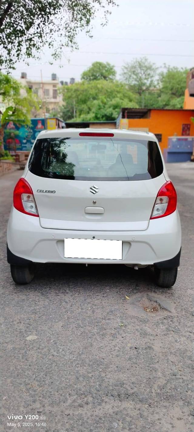 https://images10.gaadi.com/usedcar_image/4527324/original/processed_97e4a8e1fbf68d2069f728da2638bc4a.jpg?imwidth=6401