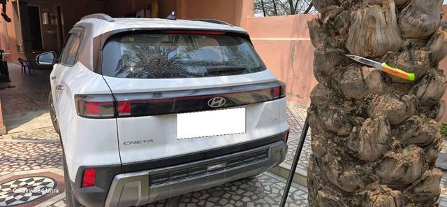 https://images10.gaadi.com/usedcar_image/4527329/original/processed_4da5c7f6-2b89-4772-8894-84fa9caf5607.jpg?imwidth=6402