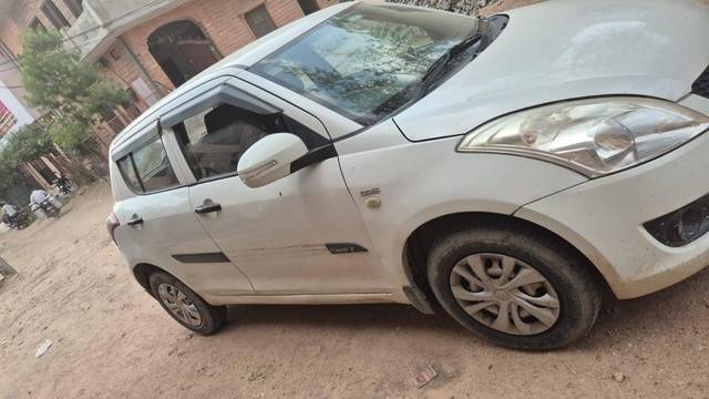 https://images10.gaadi.com/usedcar_image/4527345/original/processed_42261564-7865-4713-912b-89b3b6758fa6.jpg?imwidth=6400