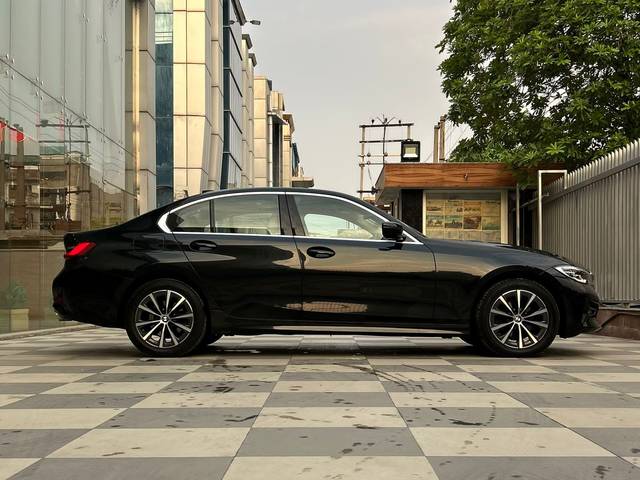 https://images10.gaadi.com/usedcar_image/4527378/original/0464355693836b841dd25559f2ee7cf4.jpg?imwidth=6401