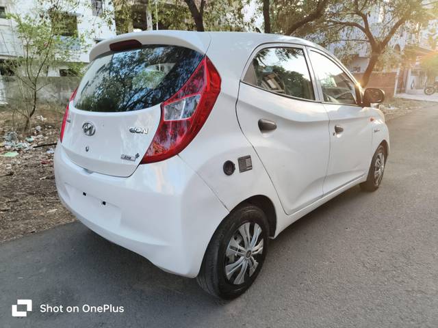 https://images10.gaadi.com/usedcar_image/4527388/original/processed_2e281523a0cbd6fbe0ca7e852fd5c853.jpg?imwidth=6402