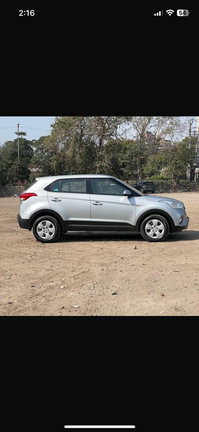 https://images10.gaadi.com/usedcar_image/4527398/original/processed_25a6908961eeb2912a29f83ec7955705.jpg?imwidth=6402