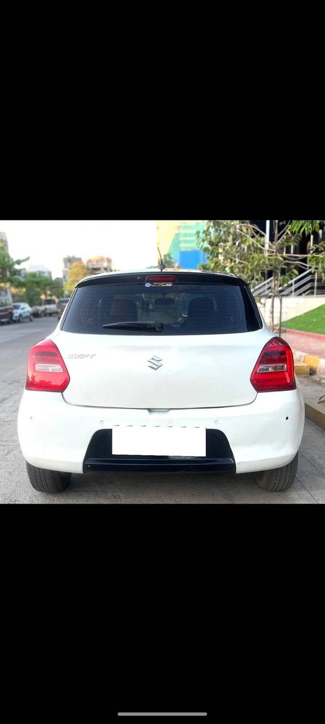 https://images10.gaadi.com/usedcar_image/4527406/original/processed_a0ea3d8f1cc857c7698c631c413f2a71.jpg?imwidth=6401