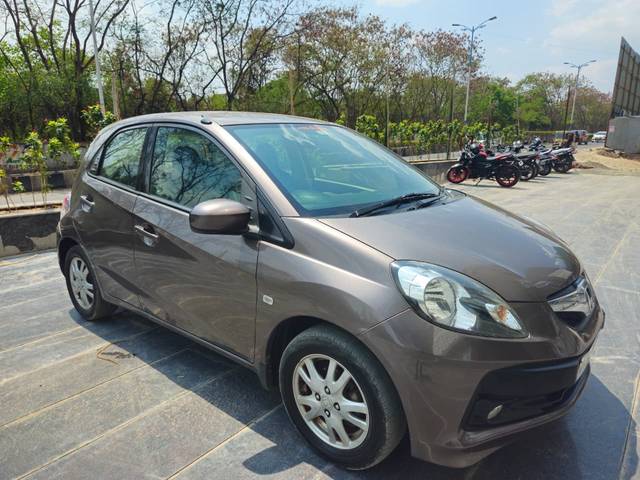 https://images10.gaadi.com/usedcar_image/4527420/original/c086122ee7d17204ab3ead724f4060c7.jpg?imwidth=6400