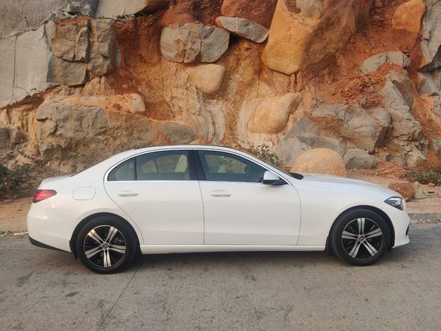 https://images10.gaadi.com/usedcar_image/4527424/original/96efd59c6259d8f24c946608c37f601a.jpeg?imwidth=6401