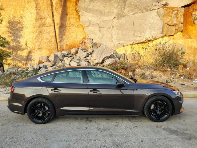 https://images10.gaadi.com/usedcar_image/4527439/original/2e376a9a5c64d32cd757b58e259e652c.jpg?imwidth=6401