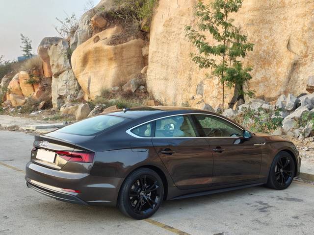 https://images10.gaadi.com/usedcar_image/4527439/original/545829d75321038907e76a92a53657b8.jpg?imwidth=6402