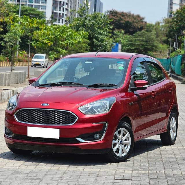 https://images10.gaadi.com/usedcar_image/4527450/original/processed_5369181a5125625a4dd94f16e336b244.jpg?imwidth=6401