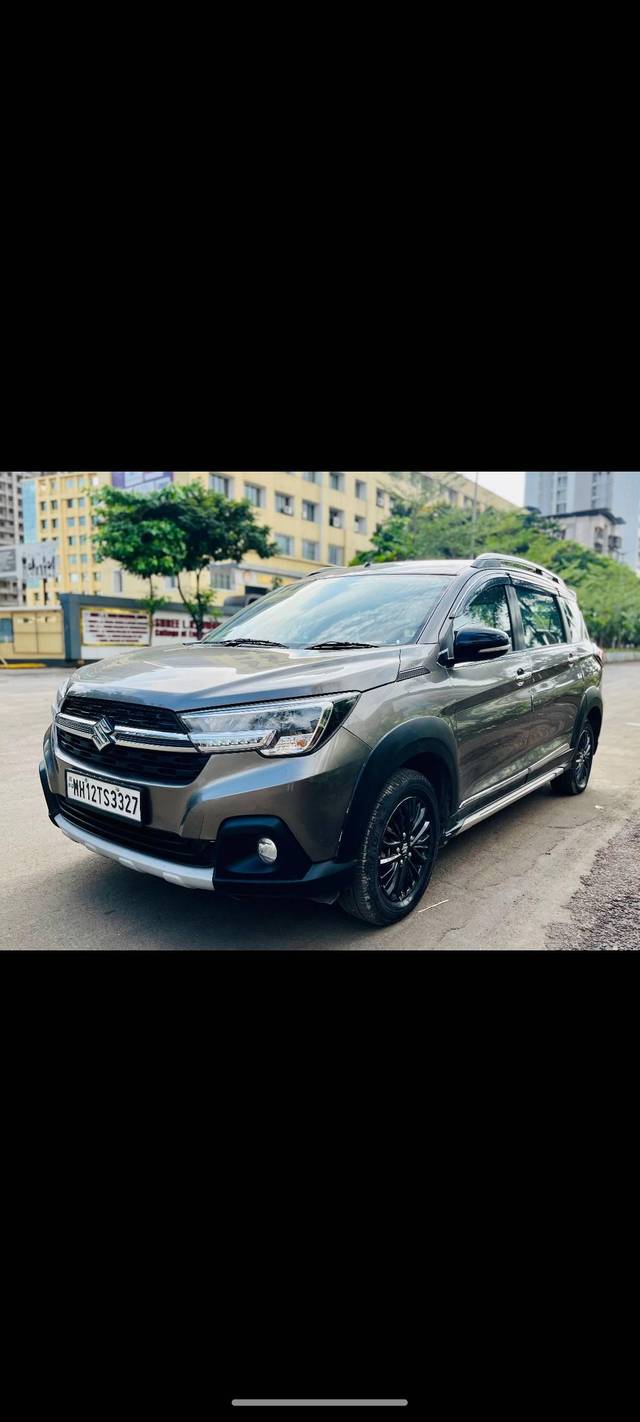 https://images10.gaadi.com/usedcar_image/4527460/original/processed_b92dec1c440079d4532ed1fd82873936.jpg?imwidth=6402