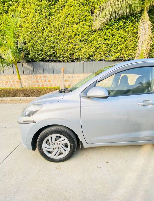https://images10.gaadi.com/usedcar_image/4527463/original/f2129fe19f76c26f7ca5666c12296fdc.jpg?imwidth=6400