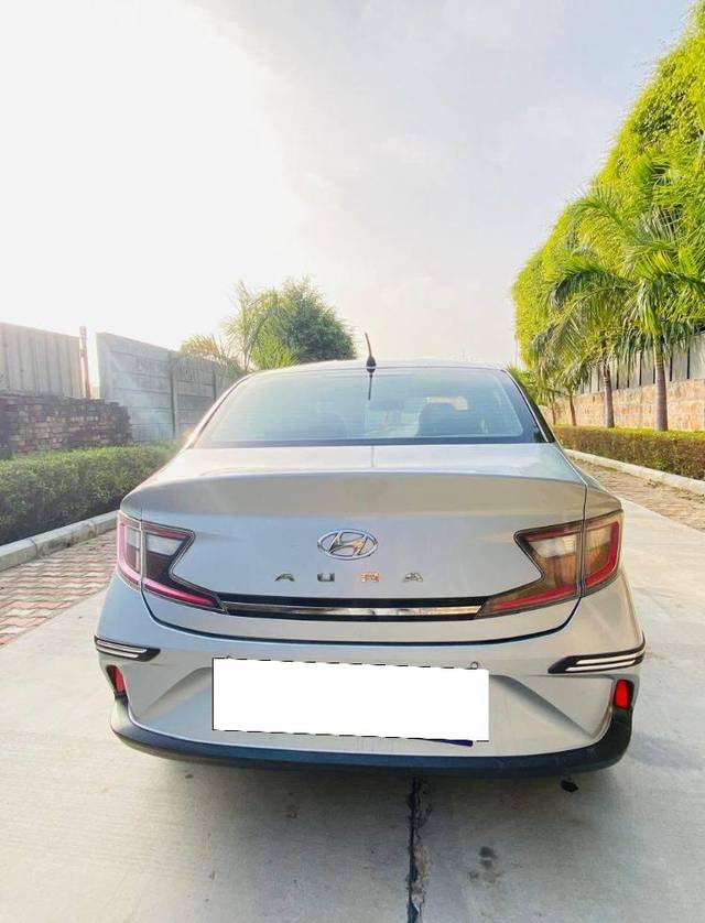 https://images10.gaadi.com/usedcar_image/4527463/original/processed_5294c6c3be39e96db847f45966b795fd.jpg?imwidth=6402