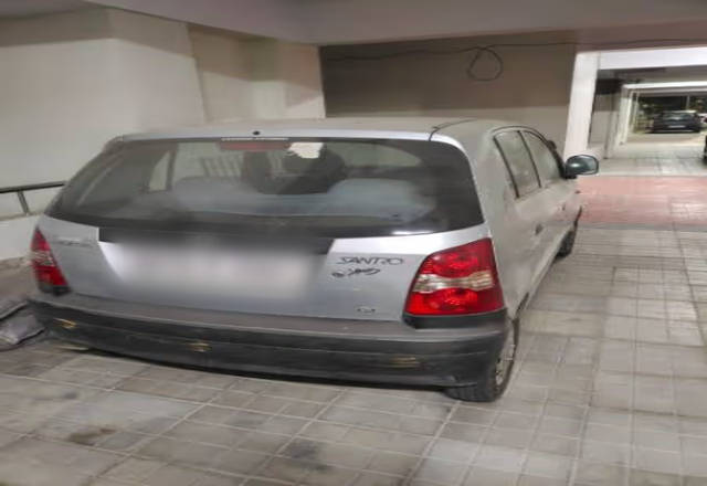 https://images10.gaadi.com/usedcar_image/4527473/original/57489084-6542-4bdc-bc4b-3381f63bd2ab.?imwidth=6401