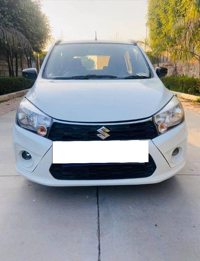 https://images10.gaadi.com/usedcar_image/4527517/original/processed_df8662e414c6e34059031f44bb41d605.jpg?imwidth=6400