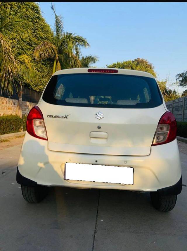 https://images10.gaadi.com/usedcar_image/4527517/original/processed_f984210f674b866a643f9019e44f5915.jpg?imwidth=6402