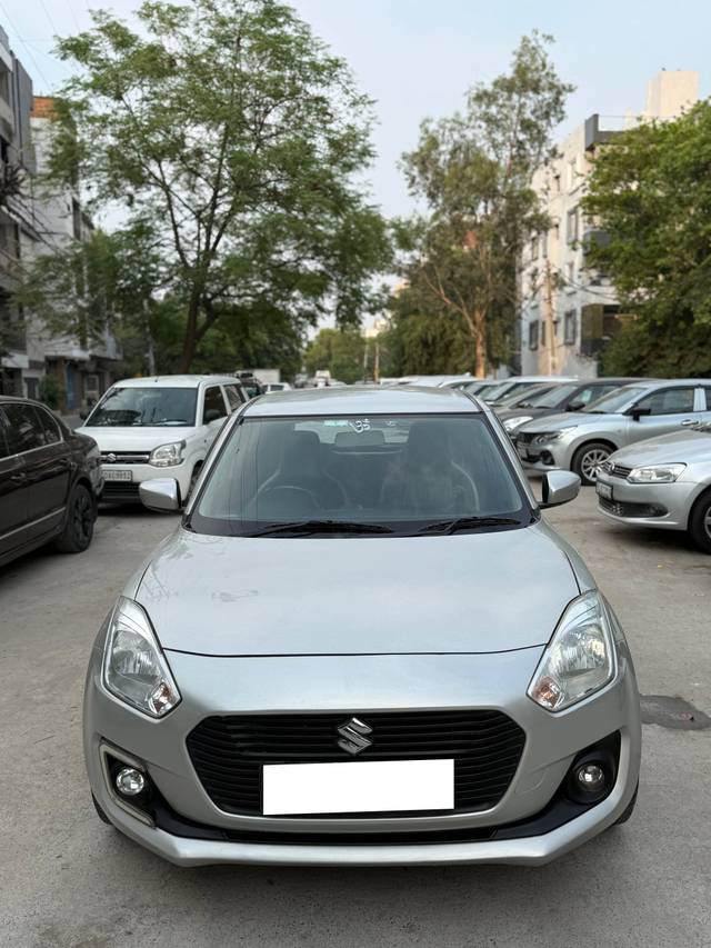 https://images10.gaadi.com/usedcar_image/4527526/original/processed_1ca7c497-9f1f-4aca-a3bc-821dd9f304d1.jpg?imwidth=6400