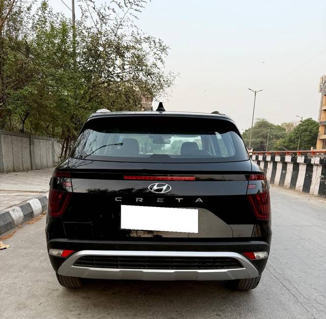 https://images10.gaadi.com/usedcar_image/4527528/original/processed_1da7a0e42702b9f1ef83a7773d5aa1b7.jpg?imwidth=6401