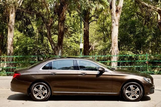 https://images10.gaadi.com/usedcar_image/4527530/original/ddfc699bdf8175f07db767e837e4f698.jpeg?imwidth=6402