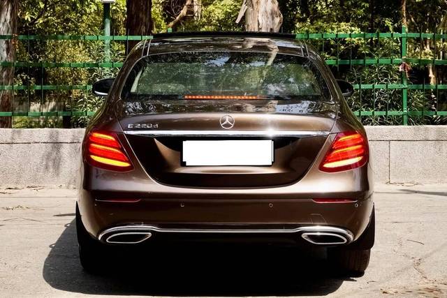https://images10.gaadi.com/usedcar_image/4527530/original/processed_d5550e19db6be7525dd17380ef1a05cb.jpeg?imwidth=6401