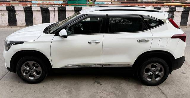 https://images10.gaadi.com/usedcar_image/4527540/original/processed_315fb88529c102e03c15da2115c629cc.jpg?imwidth=6401