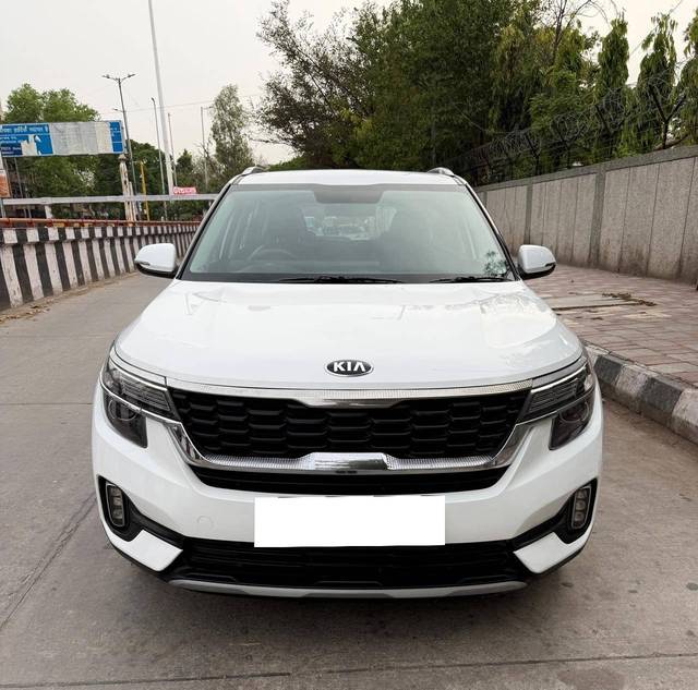 https://images10.gaadi.com/usedcar_image/4527540/original/processed_f151123d3842cfb519cef3c782ade841.jpg?imwidth=6402