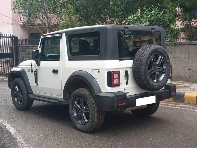 https://images10.gaadi.com/usedcar_image/4527542/original/processed_5d58301f15f616476830a8f6df36e656.jpg?imwidth=6402