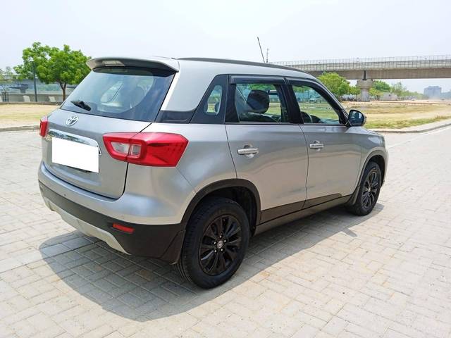 https://images10.gaadi.com/usedcar_image/4527545/original/processed_d2eb2ed8feb97054a62f1d3473f07516.jpeg?imwidth=6401