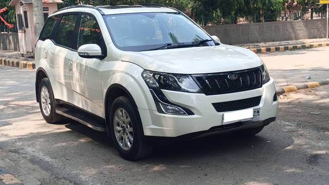 https://images10.gaadi.com/usedcar_image/4527547/original/processed_3ffaeafb5beba81e037b9e49793fa4ca.jpg?imwidth=6400