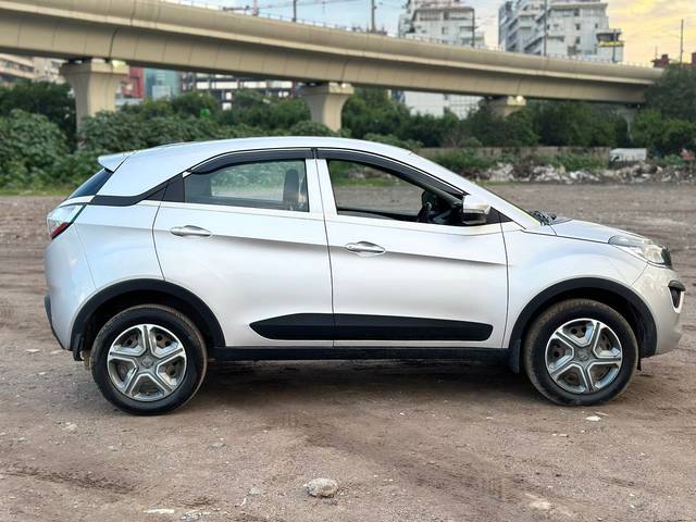 https://images10.gaadi.com/usedcar_image/4527549/original/e82716426e3320f353469dc0430ce330.jpg?imwidth=6401