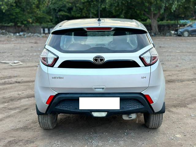 https://images10.gaadi.com/usedcar_image/4527549/original/processed_b03dd4a030a9764e9984b4cc114ff7c4.jpg?imwidth=6402