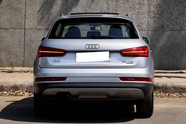 https://images10.gaadi.com/usedcar_image/4527567/original/processed_86c6ac2ba55ec97e20fc4a32a39c820f.jpeg?imwidth=6402