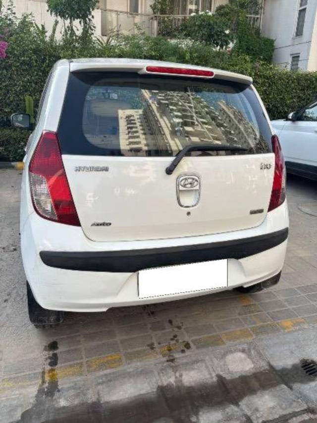 https://images10.gaadi.com/usedcar_image/4527576/original/processed_1008a980-a59a-446e-b6fd-316fa37c2fc9.jpeg?imwidth=6401