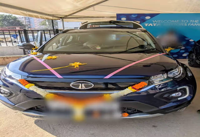 https://images10.gaadi.com/usedcar_image/4527594/original/84d3e0f2-3ce8-4715-98e9-80eb0b22901f.?imwidth=6400